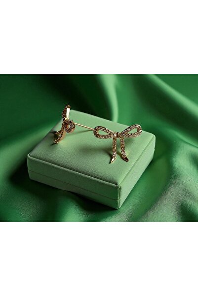 Mira Glam Bow earrings with zirconia stones