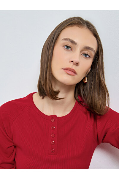 Styli Red Ribbed Henley Neck T-Shirt