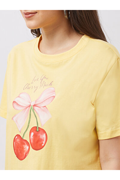 Globus By Styli Yellow Graphic Print Oversized Crop T-Shirt