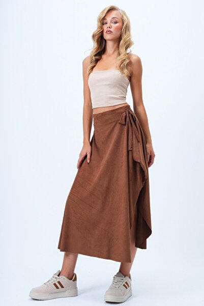 VAGGON Asymmetrical Cut Tie-Waist Faux Suede Skirt