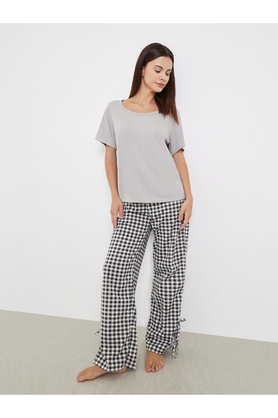 Styli Texture Round Neck T-Shirt and Pyjama Set