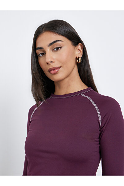 Styli Contrast Stitch Plain Raglan Sleeve Fitted T-Shirt