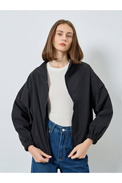 Styli Black Regular Fit Lightweight Jacket