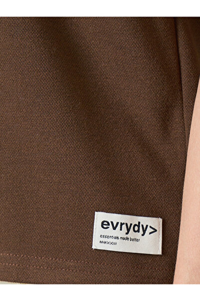 Styli Brown Knitted Boxy Fit T-Shirt