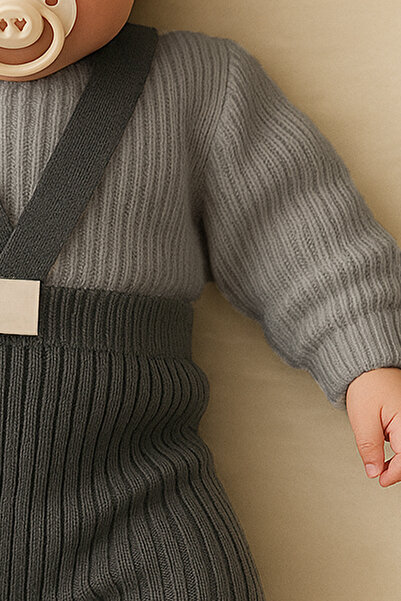 LilJoy Baby Sweater Salopet and Beanie Set – 3-Piece Knitwear Winter Set