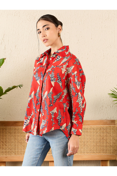 Uptownie By Styli Red Shark Print Drop Hem Shirt