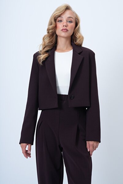 VAGGON Thick Crop Jacket with Collar Detail and Lining Inside