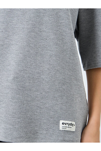 Styli Oversized Grey Knitted T-Shirt