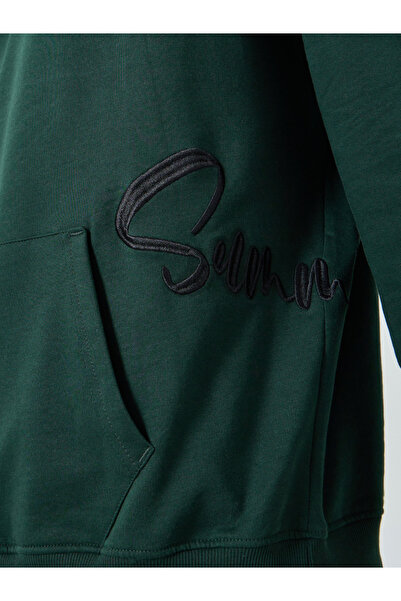 Styli Men Green Embroidered Oversized Hoodie