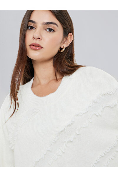 Styli Women White Textured Frayed Detail Oversized Sweater