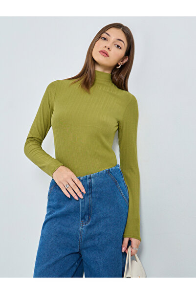 Styli Green Ribbed Knit High Neck Top