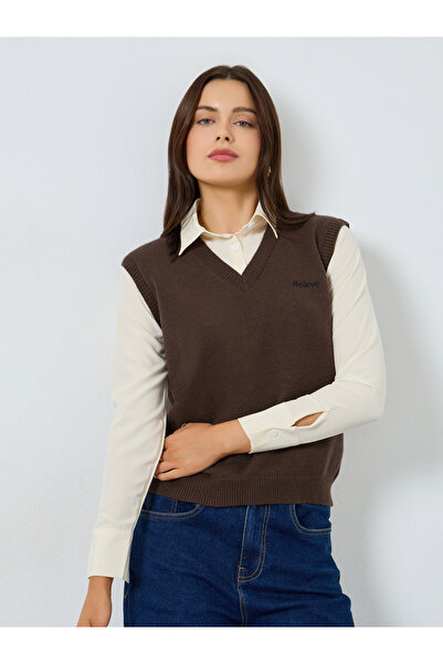 Styli Brown Sweater Vest with Long Sleeve Shirt