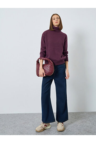 Styli Burgundy Oversized Turtle Neck Sweater