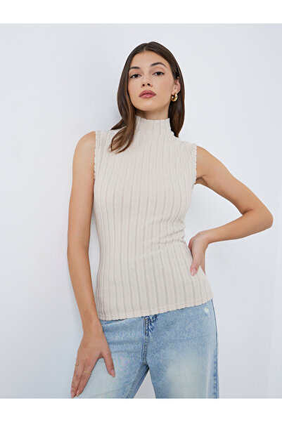 Styli Beige Sleeveless Fitted Knit Top
