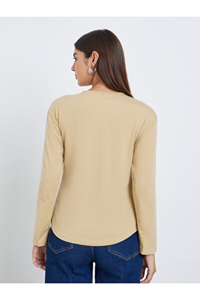 Styli Women Beige Graphic Print Henley Neck T-Shirt