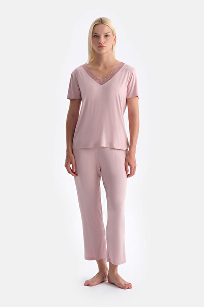 Dagi Light Pink V-Neck Lace Detailed T-Shirt Pants Set