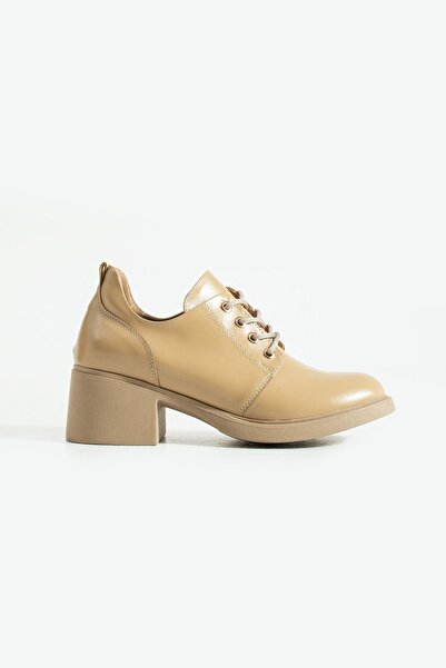 tivana Women's Lace-Up High Sole Heeled Shoes Diva - Beige