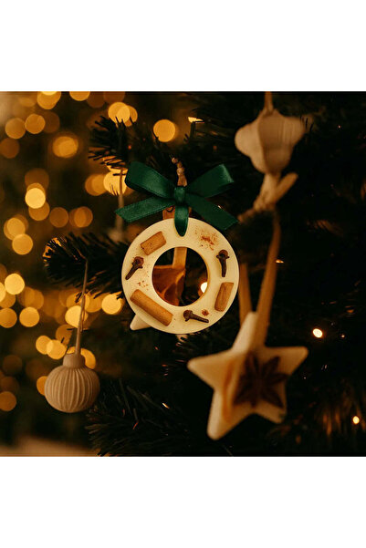 Ziani Soy Wax Closet Air Freshener — Wreath-Shaped Christmas Tree Decoration