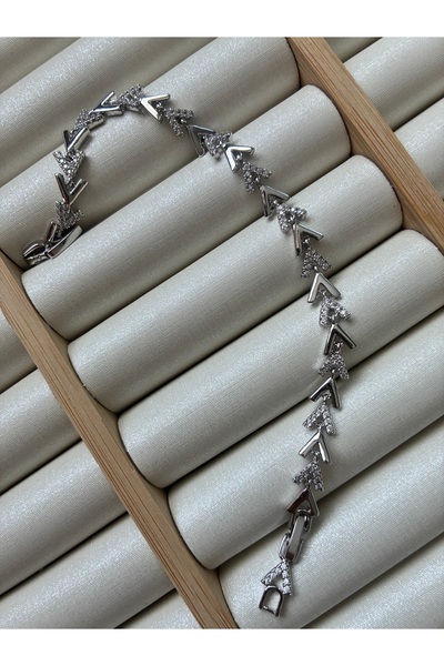 ARİ TAKI سوار فضي من الفولاذ طراز شوفيز