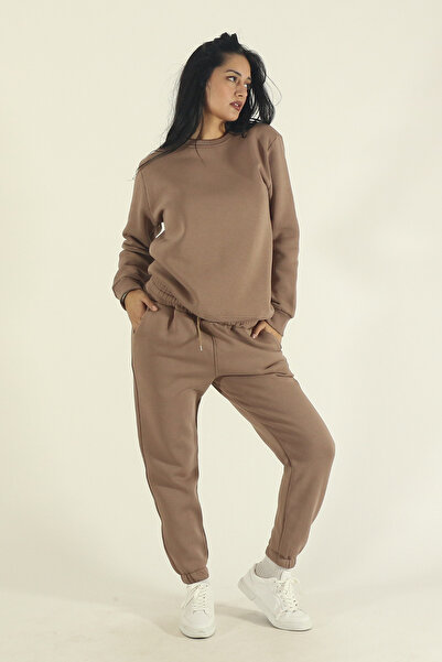 INFLUYENTE Women's Winter Cotton Puff Fabric Crew Neck Jogger Tracksuit Set