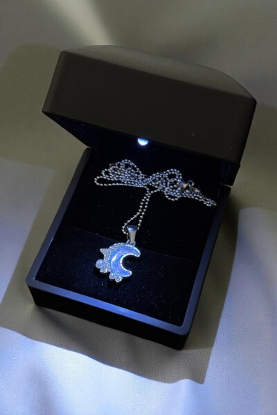 Aşkın İncisi Kadın Özel Işıklı Kutulu Ay Model Çelik Kolye Gümüş Zincirli Sev...