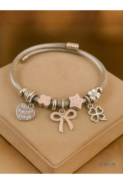 ZERİUM Modern Çelik Şık Kadın Charm Bileklik Fiyonk Kalp ve Yonca Figürlü
