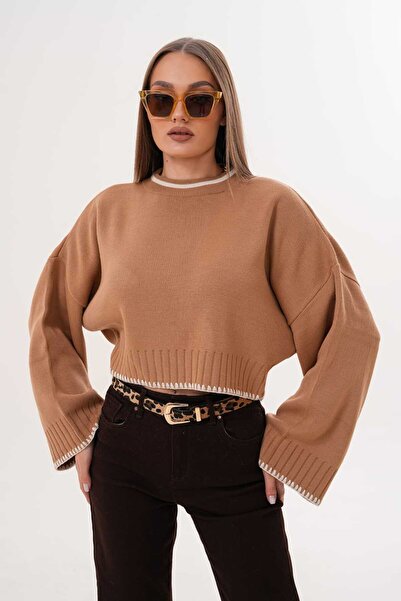 Laressi Shepherd's Work Detailed Crop Knit Sweater