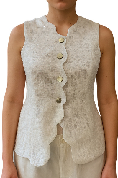 Qualia Butik Women's White Embroidered Vest