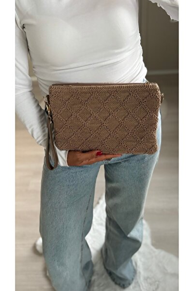 ESNEVA Women's Portfolio Chain Bag