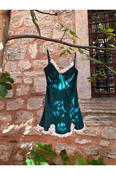 Feruzdesign Amélie Vintage Green Velvet Nightgown