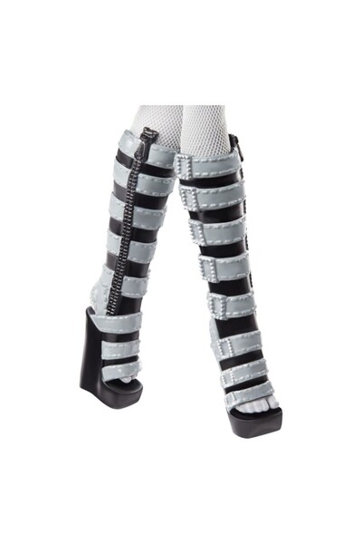 mattel Monster High Reel Drama Doll Clawdeen Wolf in Black And White