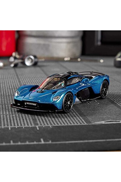 HOT WHEELS Elite 64 Aston Martin Valkyrie