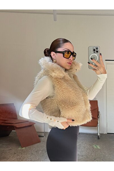 Gallogi Dik Yaka Cep ve Astarlı Kısa Kürk Yelek