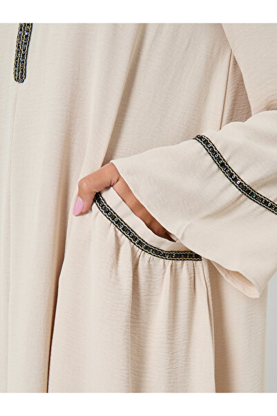 Styli Cream Lace Detail A-Line Jalabiya