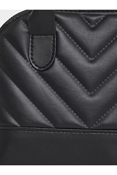 Styli Women Black V Quilted Handbag