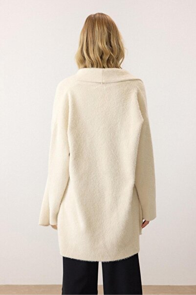 MİR Piedra Women Shawl Collar Oversized Comfortable Fit Soft Texture Bearded Cardigan