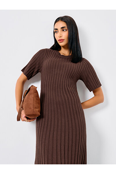 Styli Brown Pleated Sweater Midi Dress