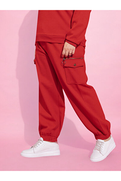 Sassafras By Styli Plus Size Red Cargo Joggers