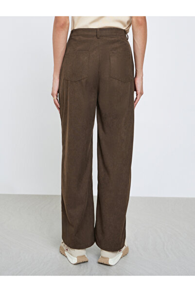 Styli Women Brown Solid Corduroy Wide Leg Pants