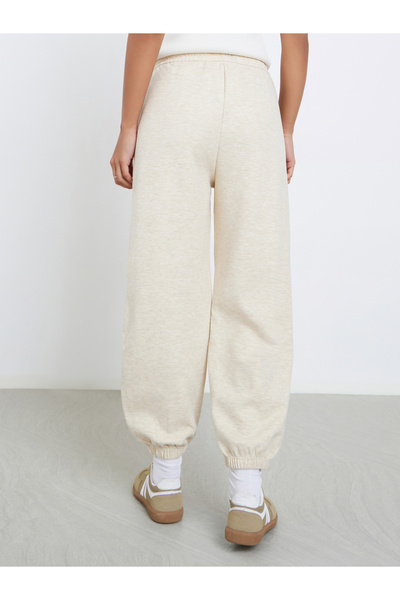 Styli Cream Solid Cuffed Joggers