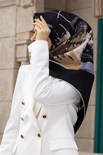 Vissona 57% حرير 43% فيسكوز حرير تويل بنمط هندسي لون بيج - رمادي مقاس 90×90 وشاح شكل الخياطة: مصنوع يدويًا