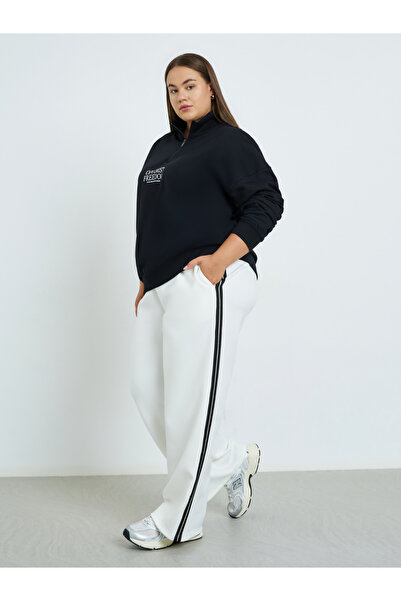 Styli بنطال رياضي قصة مريحة باللون الأبيض الفاتح بمقاسات كبيرة