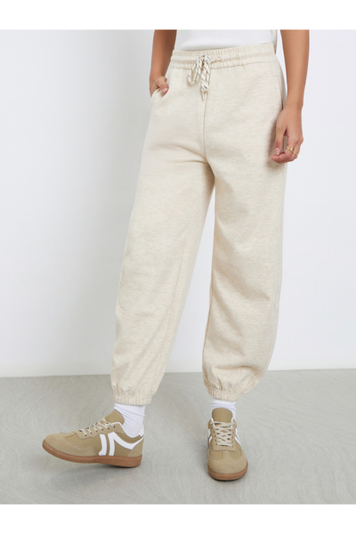 Styli Cream Solid Cuffed Joggers
