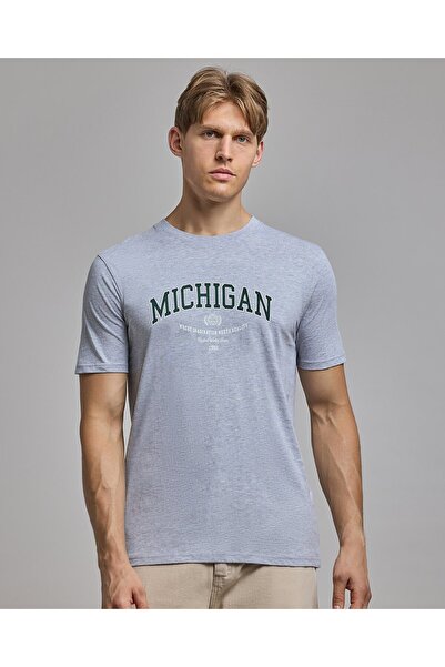 R&B Typography Print T-Shirt with Crew Neck and Short Sleeves