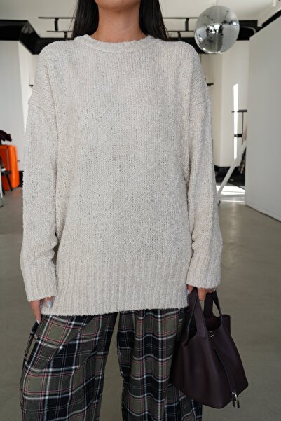 Özge Özgenç Crew Neck Oversized Boucle Knitwear
