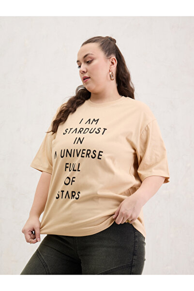 Sassafras By Styli Plus Size Beige Slogan Print T-Shirt