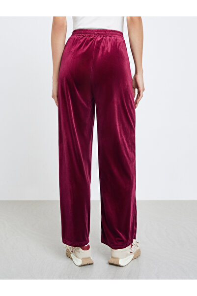 Styli Women Burgundy Plain Velvet Wide Leg Pants