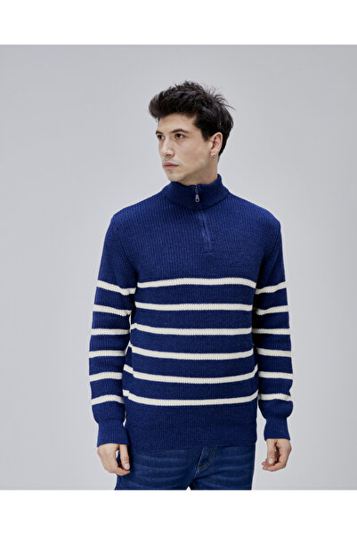 trender Men's Sweater
