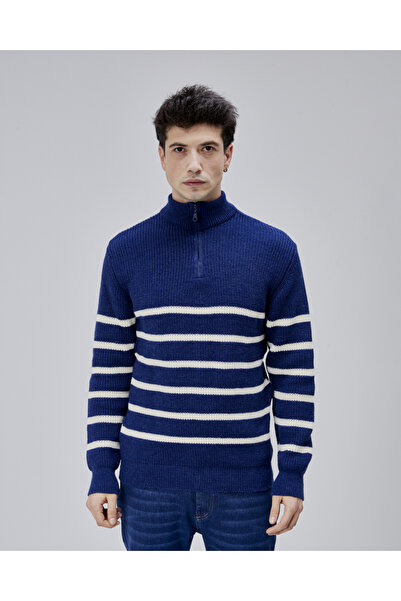 trender Men's Sweater