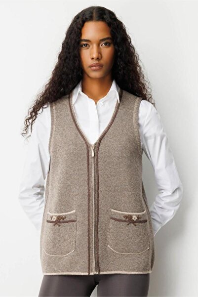 Desen 25030 Tri̇ko V-Yakasi Cebi̇ Kordene Nakiraşi̇mli̇ Fermuarli Kisa Yelek